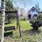 Semesterbostad Uroczny Z Duzym Ogrodem I Tarasem Blisko Jeziora, Cisza I Spokoj Omin