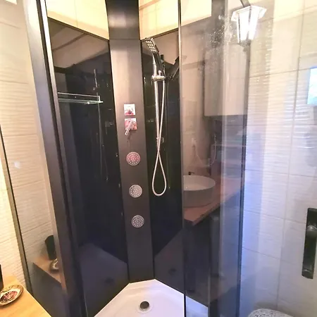 Uroczy Z Duzym Ogrodem I Tarasem, Blisko Jeziora, Cisza I Spokoj Holiday home Omin