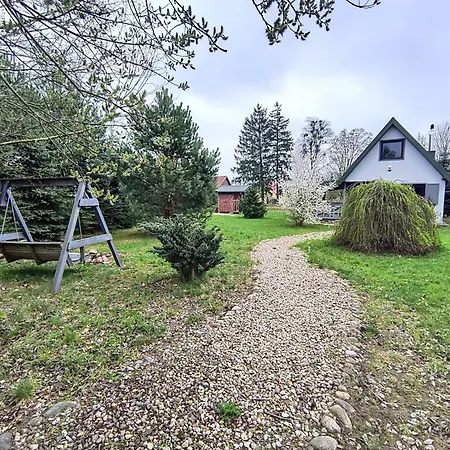 Holiday home Uroczny Z Duzym Ogrodem I Tarasem Blisko Jeziora, Cisza I Spokoj