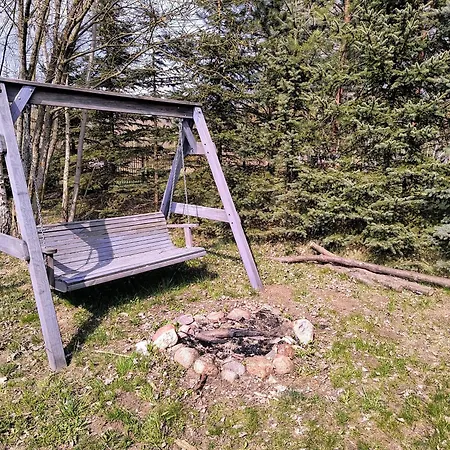 Uroczy Z Duzym Ogrodem I Tarasem, Blisko Jeziora, Cisza I Spokoj